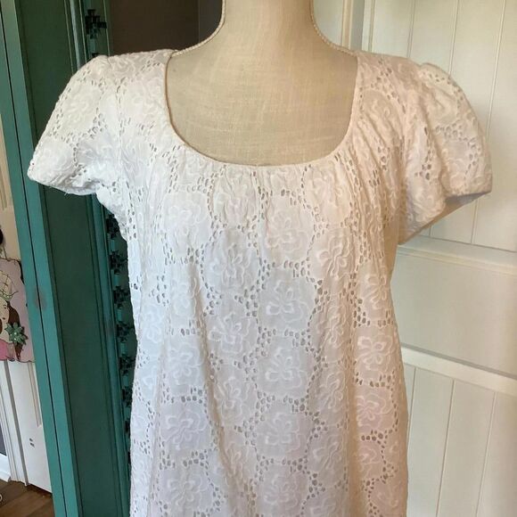 Tommy Hilfiger Charming White Floral Lace Dress - Picture 2 of 8
